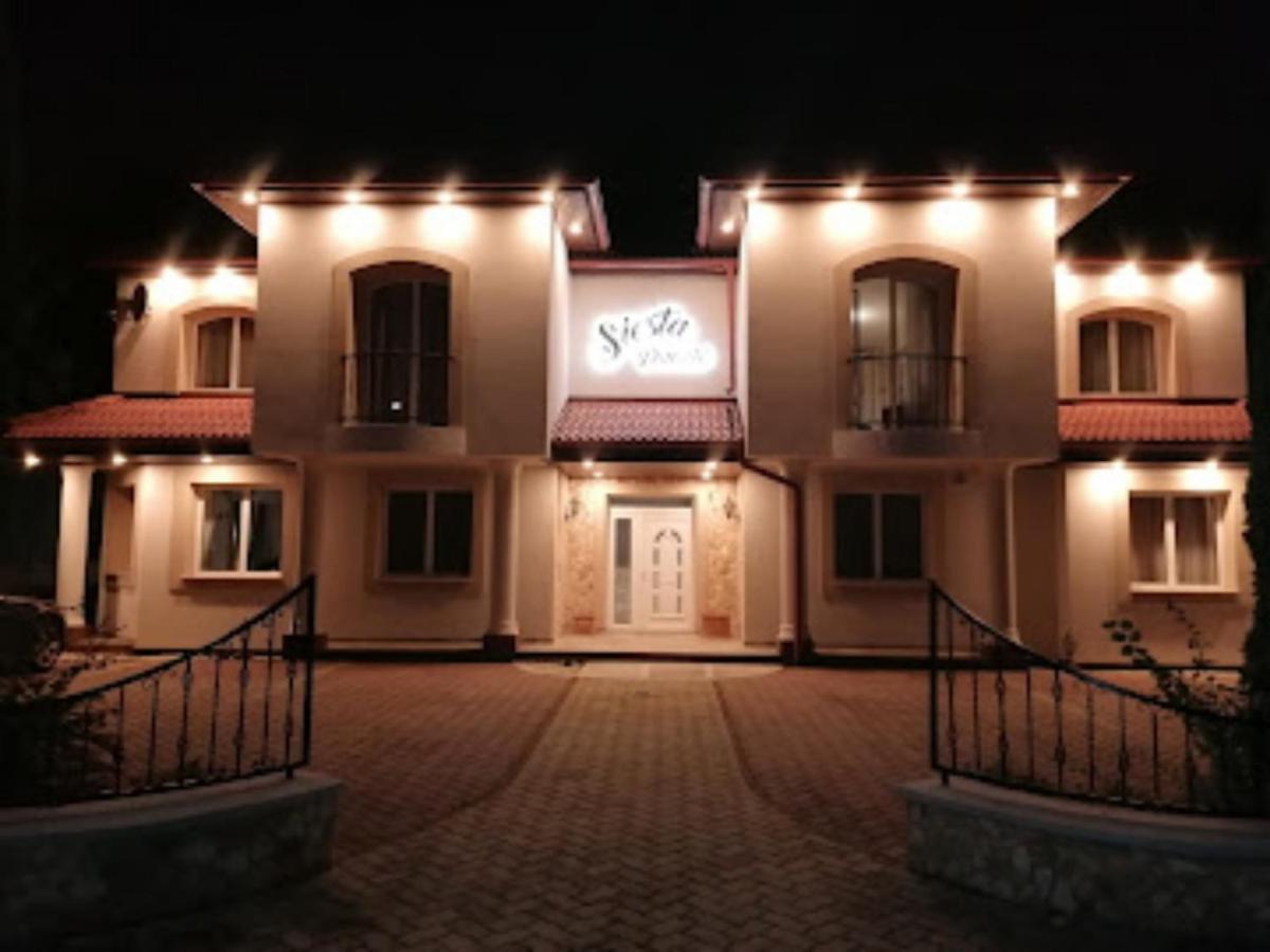 Bed and Breakfast Staff House Nyíregyháza Zewnętrze zdjęcie